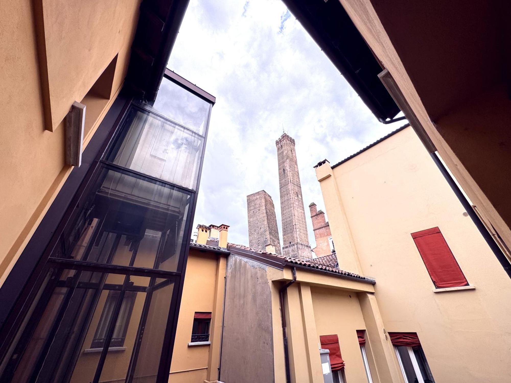 Realkasa Towers View Daire Bolonya Dış mekan fotoğraf